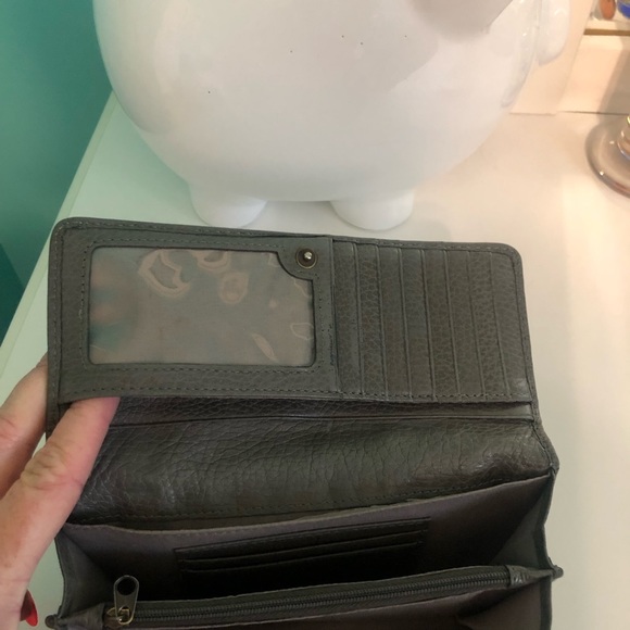 Roots, leather wallet - Picture 3 of 3